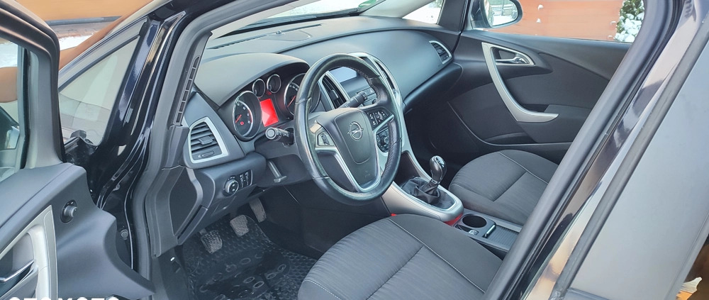 Opel Astra cena 19900 przebieg: 167787, rok produkcji 2011 z Kleszczele małe 37